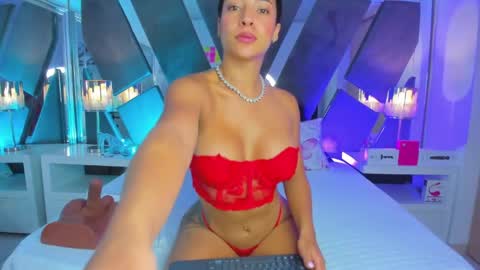Vivian Monroe online show from May 23, 2026, 10:52 am