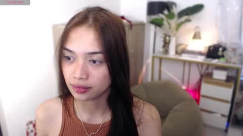 Snapshot of vivian_roberts chatting on October 8, 2025, 3:53 pm Vivian online show from October 8, 2025, 3:53 pm