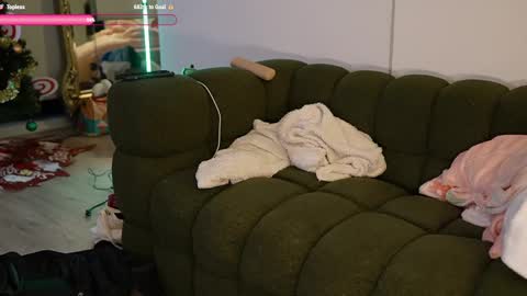 Vivi online show from January 5, 2025, 12:53 pm