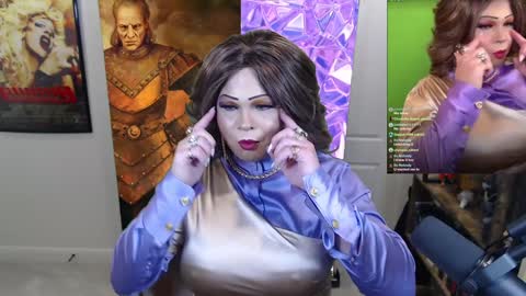 Snapshot of vivianfrost chatting on January 14, 2025, 5:08 am VivianFrosty online show from January 14, 2025, 5:08 am