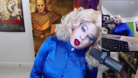 Snapshot of vivianfrost chatting on January 19, 2025, 8:29 am VivianFrosty online show from January 19, 2025, 8:29 am