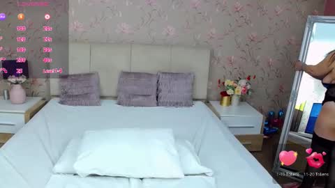 Snapshot of viviankiss chatting on October 10, 2025, 6:56 am Vivian online show from October 10, 2025, 6:56 am