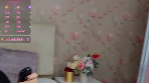 Snapshot of viviankiss chatting on November 7, 2025, 8:25 am Vivian online show from November 7, 2025, 8:25 am