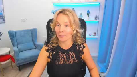 Snapshot of vivianlirei chatting on June 26, 2026, 4:28 am Sinti online show from June 26, 2026, 4:28 am