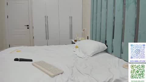 Vivian online show from March 22, 2026, 3:32 am