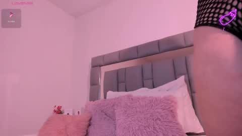 Vivi online show from September 27, 2025, 12:10 pm