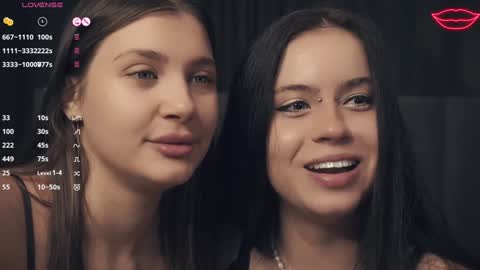 Snapshot of vivid_girls chatting on January 29, 2025, 10:16 am Nelly and Mari online show from January 29, 2025, 10:16 am