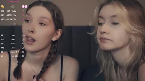 Snapshot of vivid_girls chatting on February 20, 2025, 8:36 pm Nelly and Mari online show from February 20, 2025, 8:36 pm
