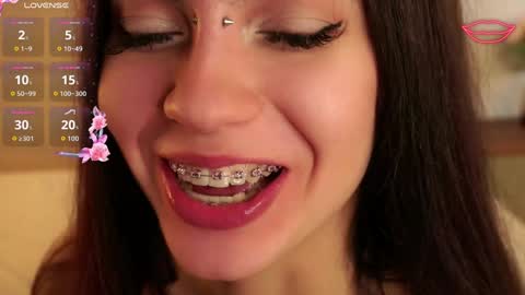 Snapshot of vivid_girls chatting on September 26, 2025, 7:23 am Nelly and Mari online show from September 26, 2025, 7:23 am
