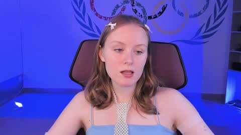 Vivien online show from December 11, 2024, 5:26 pm