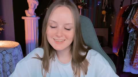 Vivien online show from December 28, 2024, 10:23 pm