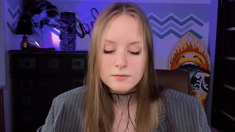 Vivien online show from February 23, 2025, 9:11 am