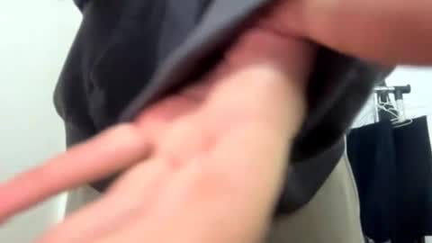 Vivi online show from October 29, 2025, 7:10 am