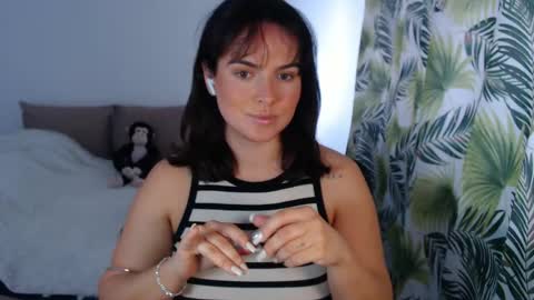 ViviRoses online show from May 2, 2026, 9:14 am