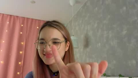 vivyboo111 online show from March 16, 2026, 9:41 pm