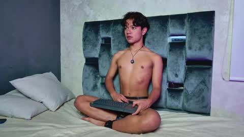 vix_hot online show from May 26, 2026, 8:05 pm