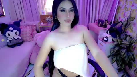 Snapshot of vixenluscious chatting on February 26, 2026, 2:43 am vixenluscious online show from February 26, 2026, 2:43 am