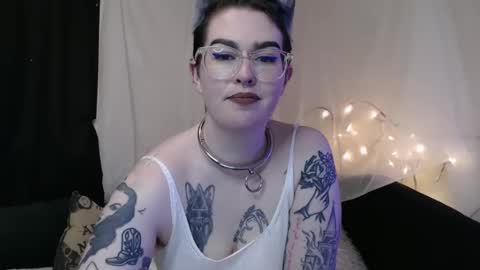 Snapshot of vixinvvitch chatting on January 31, 2025, 6:47 pm VIXIN online show from January 31, 2025, 6:47 pm