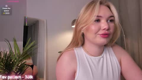 Hey Im Charlie 3 online show from November 26, 2025, 9:27 pm