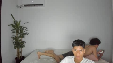 volt_boy57 online show from November 9, 2025, 10:41 pm