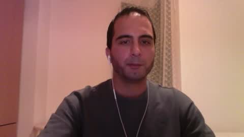 Snapshot of volve5 chatting on December 21, 2024, 10:40 pm volve5 online show from December 21, 2024, 10:40 pm