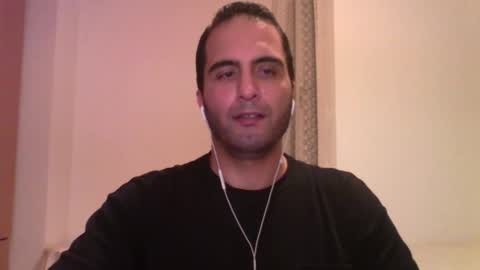 Snapshot of volve5 chatting on February 3, 2025, 2:25 am volve5 online show from February 3, 2025, 2:25 am