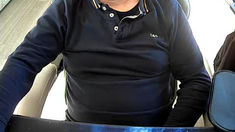 Snapshot of vonele chatting on November 27, 2025, 1:35 pm Vonn online show from November 27, 2025, 1:35 pm