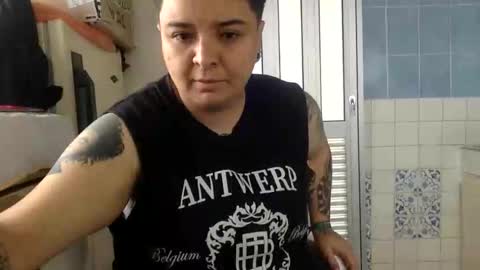 Snapshot of voodkha chatting on February 9, 2026, 3:38 pm Danny and Ale online show from February 9, 2026, 3:38 pm