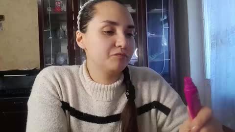 Snapshot of voulezvous_angel chatting on February 3, 2026, 10:20 am voulezvous_angel online show from February 3, 2026, 10:20 am