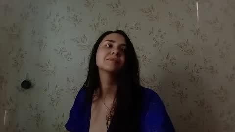 Snapshot of voulezvous_angel chatting on March 11, 2026, 5:35 am voulezvous_angel online show from March 11, 2026, 5:35 am