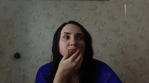 Snapshot of voulezvous_angel chatting on March 12, 2026, 6:19 am voulezvous_angel online show from March 12, 2026, 6:19 am