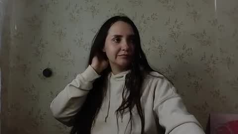 Snapshot of voulezvous_angel chatting on April 3, 2026, 8:01 am voulezvous_angel online show from April 3, 2026, 8:01 am