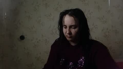 Snapshot of voulezvous_angel chatting on April 4, 2026, 1:48 am voulezvous_angel online show from April 4, 2026, 1:48 am