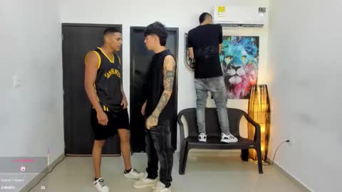 Snapshot of voyeurism_guys chatting on January 31, 2026, 11:03 pm voyeurism_guys online show from January 31, 2026, 11:03 pm