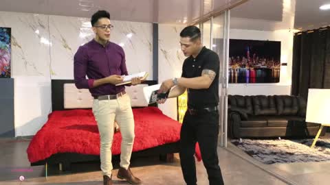 voyeurism_guys online show from April 7, 2026, 11:15 pm