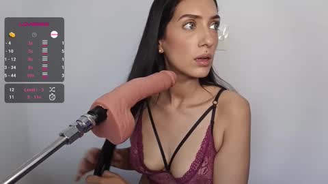 vsantini_ online show from September 24, 2025, 10:24 pm