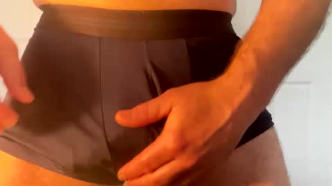 Snapshot of vsvsvs2251 chatting on February 8, 2025, 6:33 pm vsvsvs2251 online show from February 8, 2025, 6:33 pm