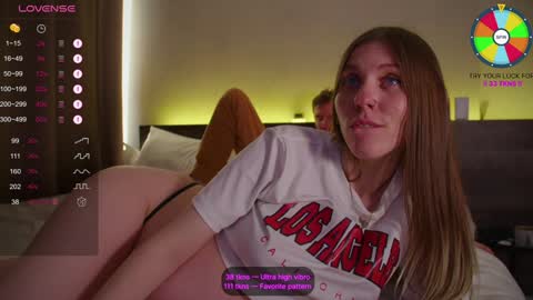 Snapshot of vundersex chatting on December 2, 2024, 10:01 pm Eva and Franklin online show from December 2, 2024, 10:01 pm