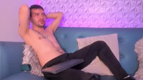 Vynny Blacke online show from November 14, 2025, 10:29 pm