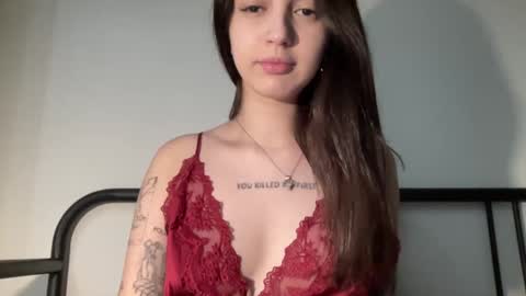 Alice  Before pvt write to me in PM  online show from February 3, 2025, 9:39 pm