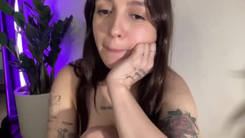 Alice  Before pvt write to me in PM  online show from March 1, 2025, 2:26 am