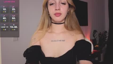 Snapshot of w33d7 chatting on June 9, 2026, 9:26 pm Alice Before pvt write to me in PM online show from June 9, 2026, 9:26 pm
