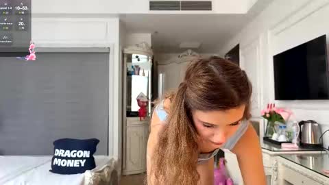 Snapshot of waki_lucky chatting on November 2, 2025, 7:22 am Mia online show from November 2, 2025, 7:22 am