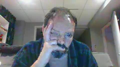 Snapshot of walker033 chatting on October 5, 2025, 4:33 am walker033 online show from October 5, 2025, 4:33 am