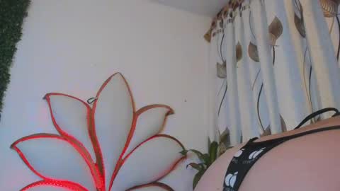 Snapshot of wanda_liones chatting on February 28, 2025, 5:15 pm Wanda online show from February 28, 2025, 5:15 pm
