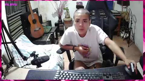 wanda_sra_m online show from April 3, 2026, 1:42 pm