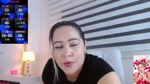 Snapshot of wandahairymilf chatting on February 12, 2025, 3:51 am Wanda online show from February 12, 2025, 3:51 am