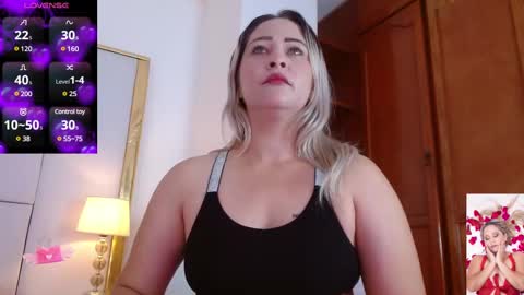 Snapshot of wandahairymilf chatting on February 27, 2025, 4:09 am Wanda online show from February 27, 2025, 4:09 am