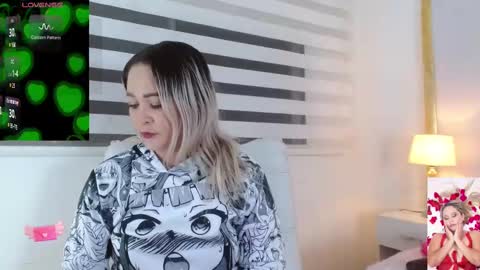 Snapshot of wandahairymilf chatting on March 11, 2025, 3:59 am Wanda online show from March 11, 2025, 3:59 am