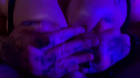 WildVagabonds online show from November 30, 2025, 8:18 am